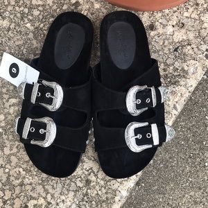 Cowboy Buckle 2 Strap Sandel